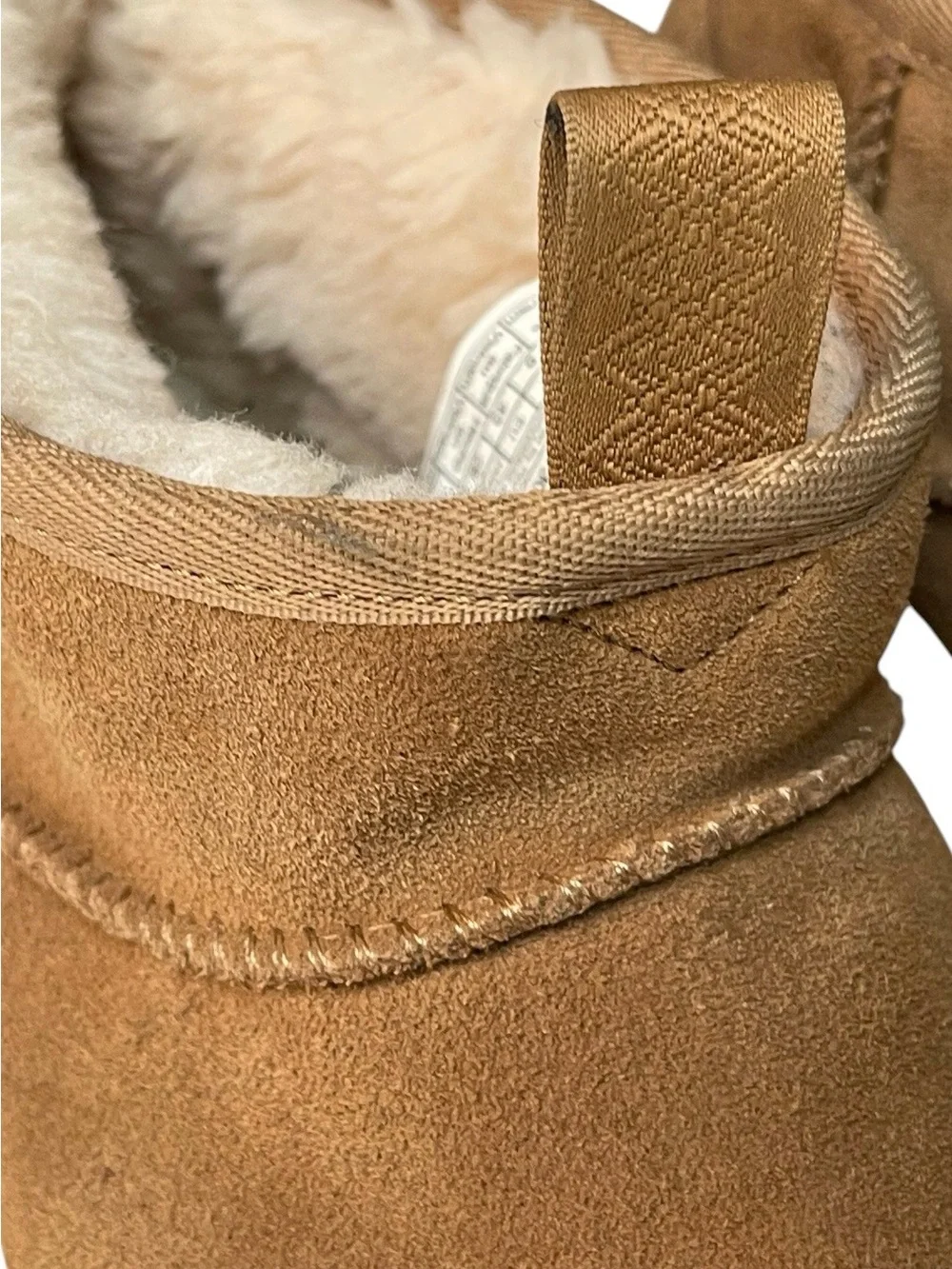 UGG CA805 V2 Ultra Mini Boots Men’s Size 10 Chestnut Suede 1130797